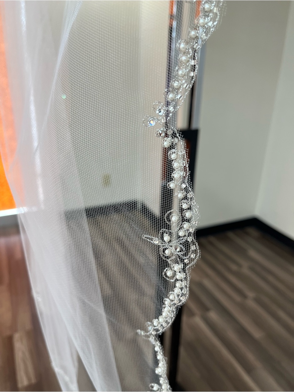 Beaded Edge Bridal Veil in Ivory - Picture 3 of 6